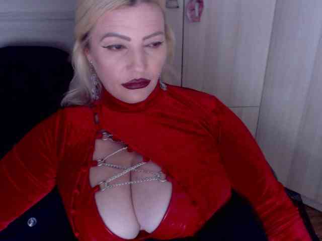 Mistress-Demi webcam