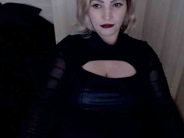 Mistress-Demi