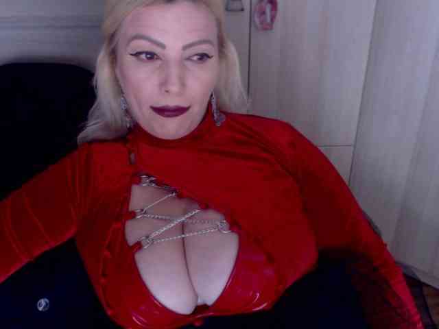 Mistress-Demi webcam