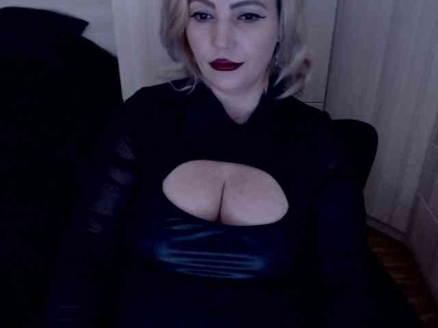 Mistress-Demi