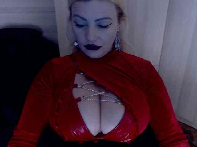 Mistress-Demi webcam