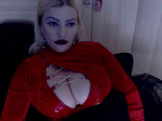 Mistress-Demi webcam