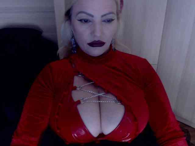 Mistress-Demi webcam