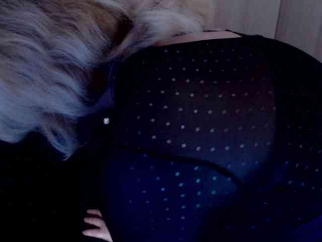 Mistress-Demi webcam