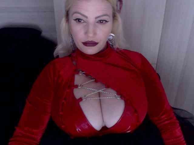 Mistress-Demi webcam