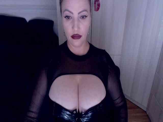 Mistress-Demi webcam