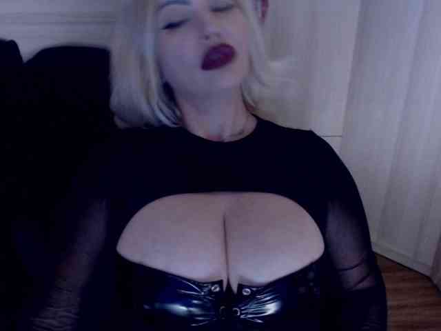 Mistress-Demi