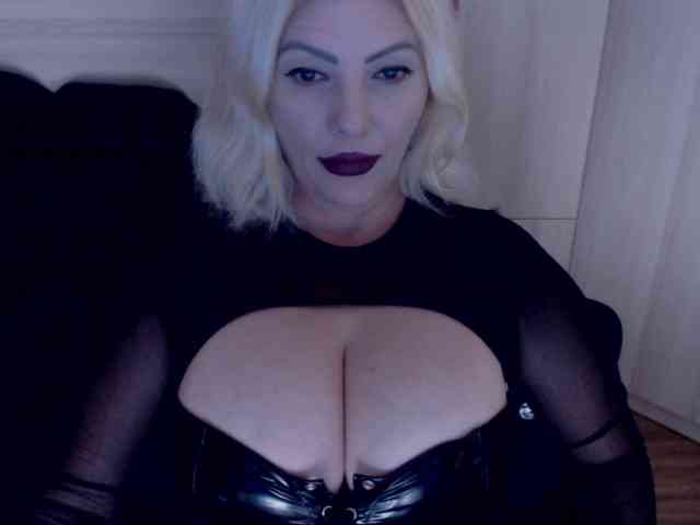 Mistress-Demi