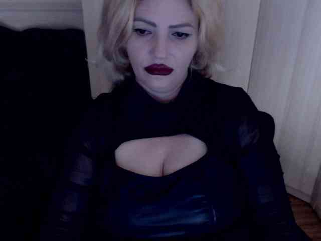 Mistress-Demi webcam