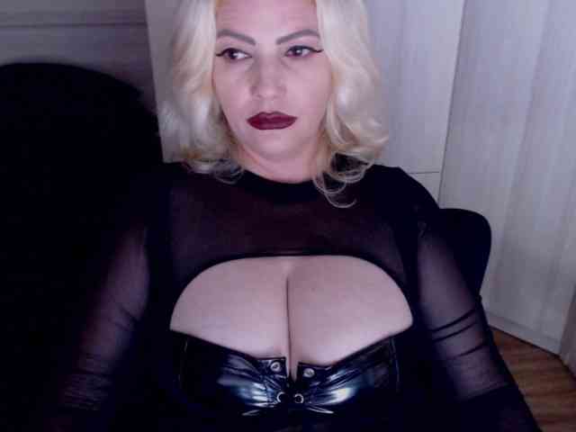 Mistress-Demi