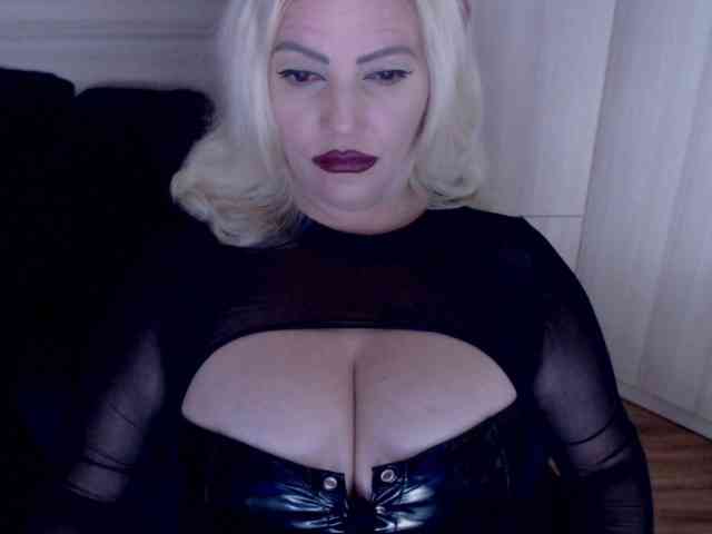 Mistress-Demi