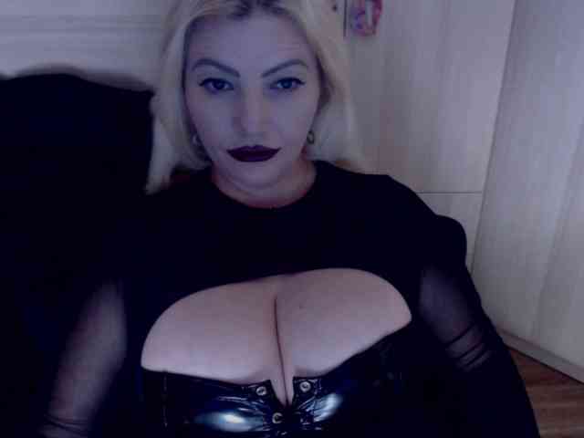 Mistress-Demi