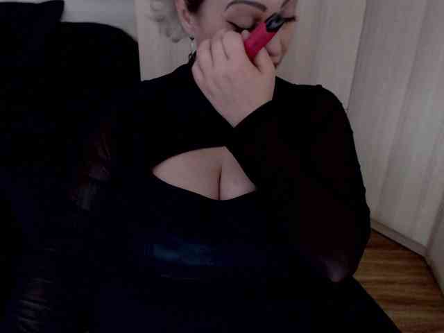 Mistress-Demi