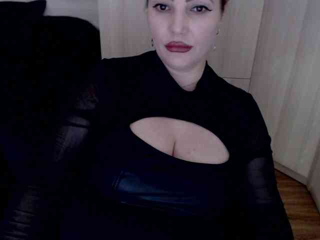 Mistress-Demi webcam