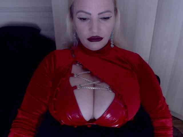 Mistress-Demi webcam
