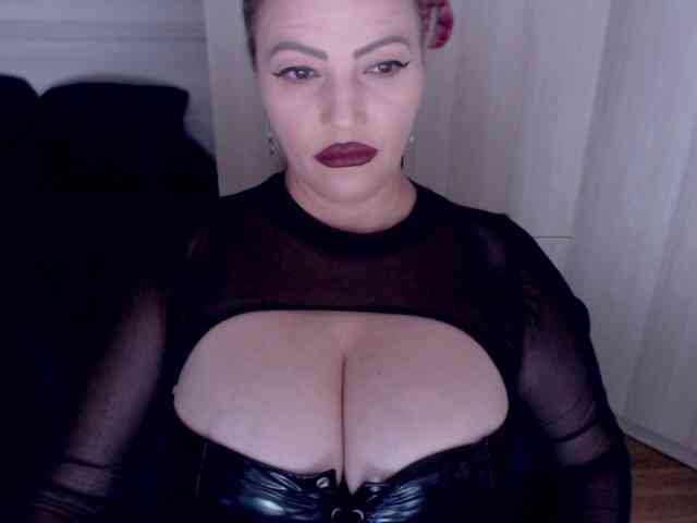 Mistress-Demi