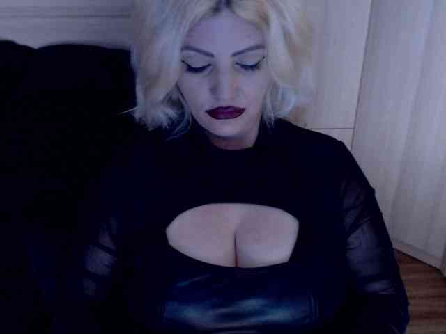 Mistress-Demi webcam