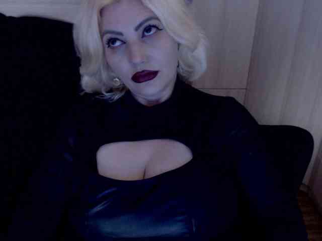 Mistress-Demi