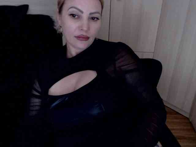 Mistress-Demi