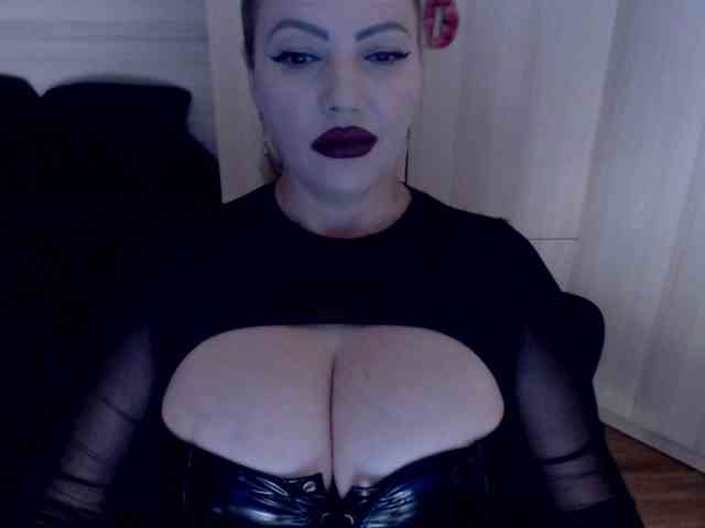 Mistress-Demi webcam