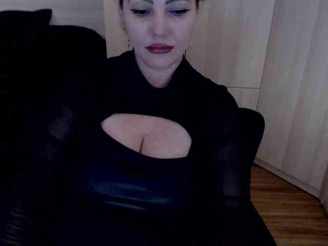 Mistress-Demi webcam