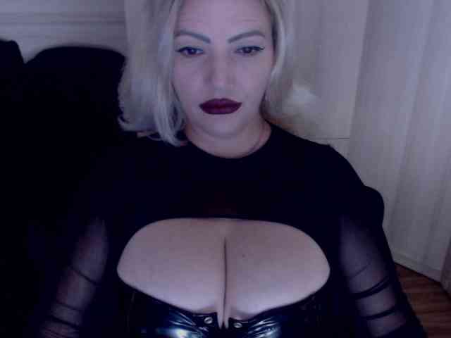 Mistress-Demi