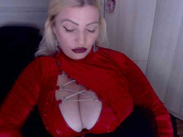 Mistress-Demi webcam