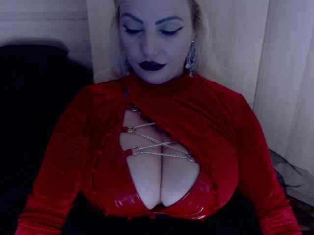 Mistress-Demi webcam