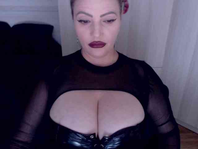 Mistress-Demi