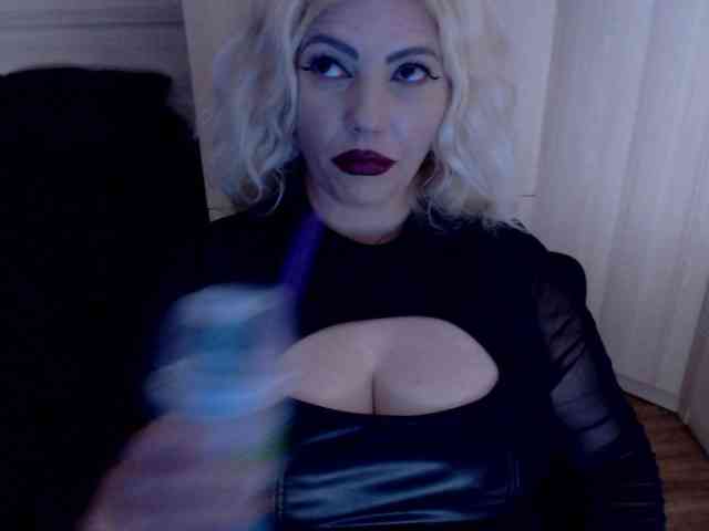 Mistress-Demi webcam