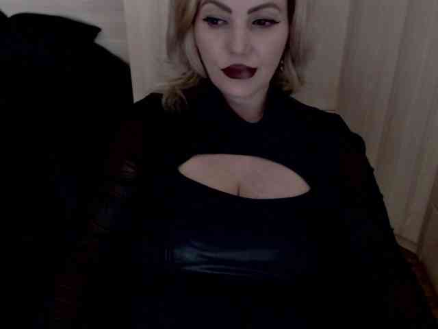 Mistress-Demi