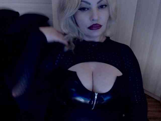 Mistress-Demi webcam