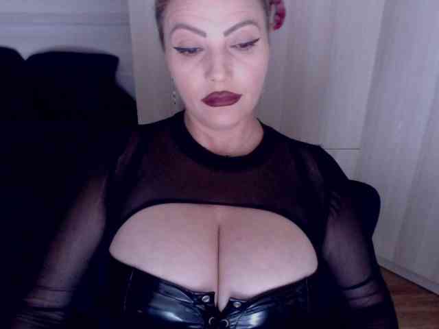 Mistress-Demi