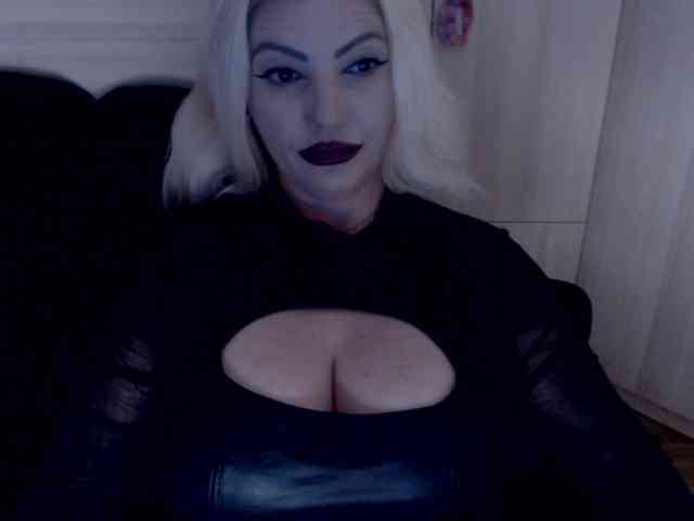 Mistress-Demi