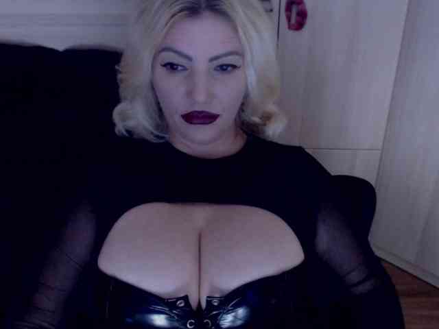 Mistress-Demi
