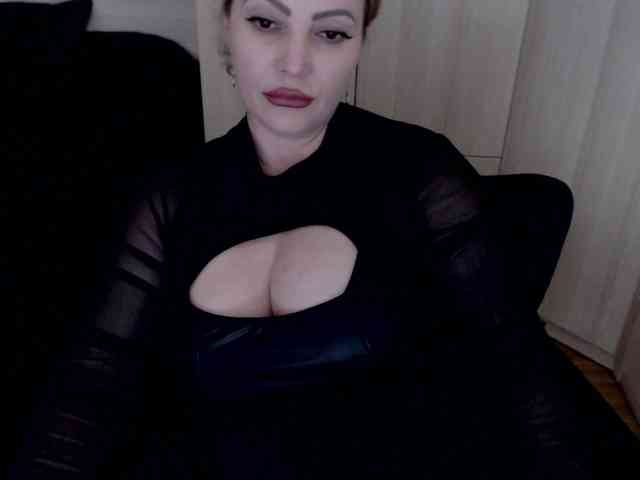 Mistress-Demi
