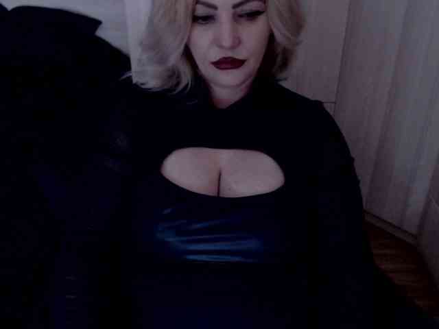 Mistress-Demi