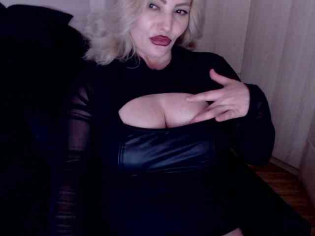 Mistress-Demi
