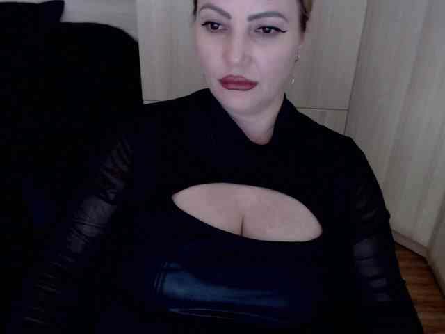 Mistress-Demi webcam