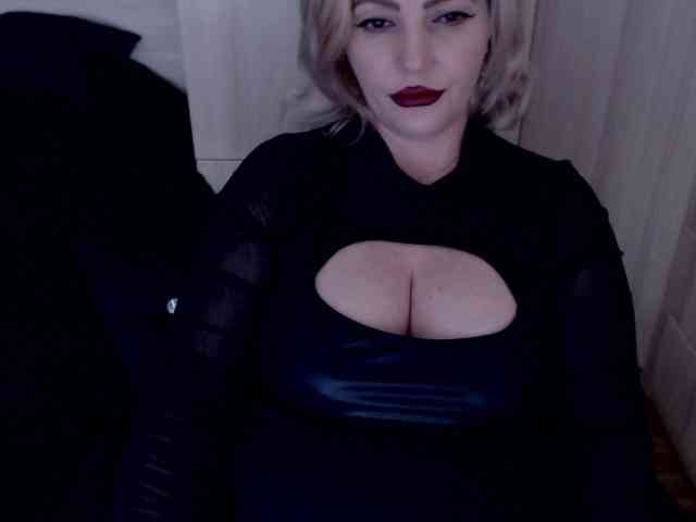 Mistress-Demi webcam