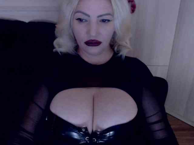 Mistress-Demi