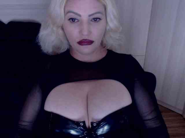 Mistress-Demi