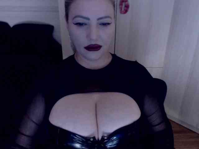 Mistress-Demi webcam