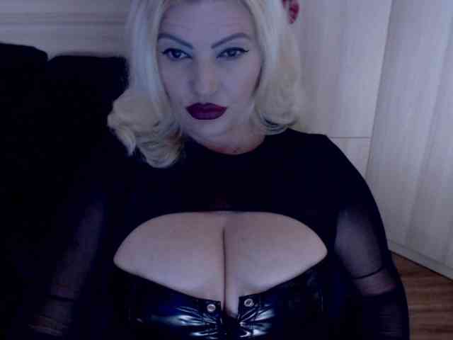Mistress-Demi