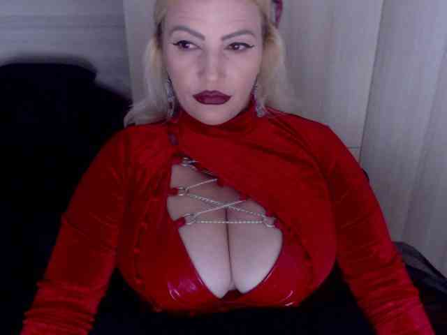 Mistress-Demi webcam