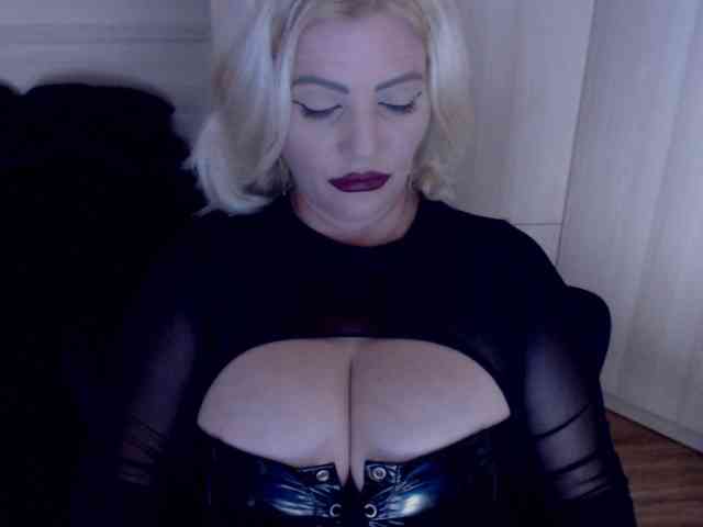 Mistress-Demi
