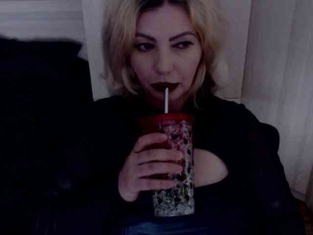 Mistress-Demi webcam
