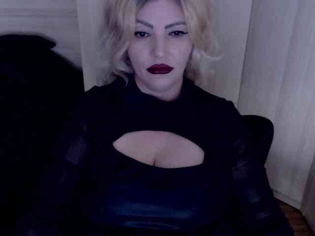 Mistress-Demi
