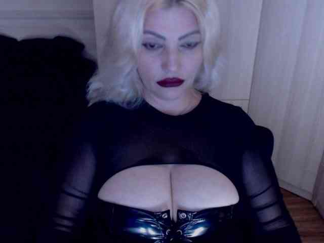 Mistress-Demi