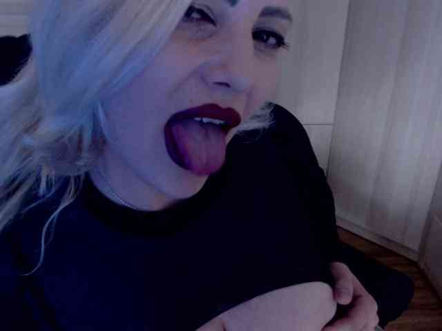 Mistress-Demi webcam
